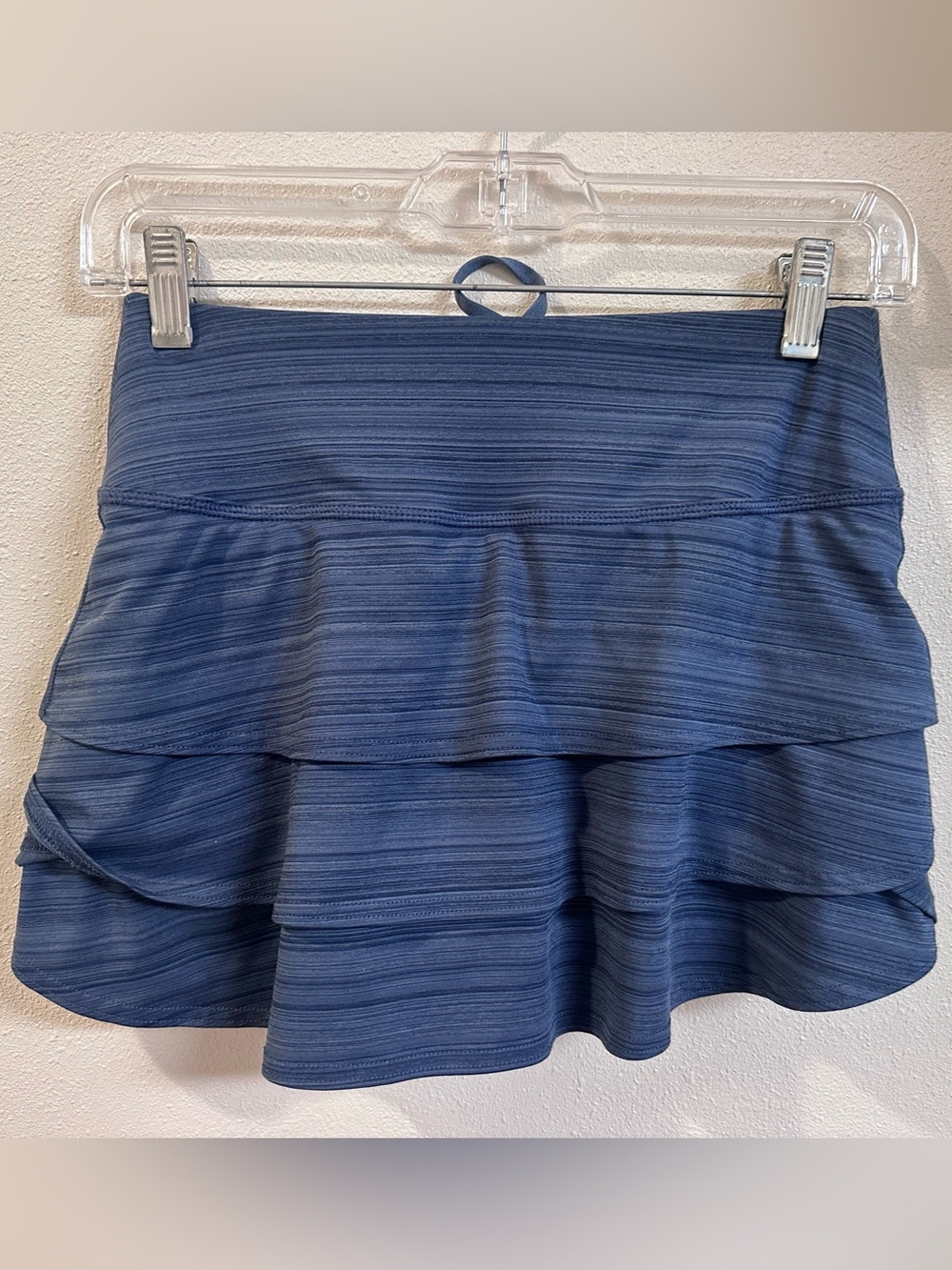 Athleta Swagger Ruffle Skort XXS Navy Blue Stripe Tennis Golf Running Athletic